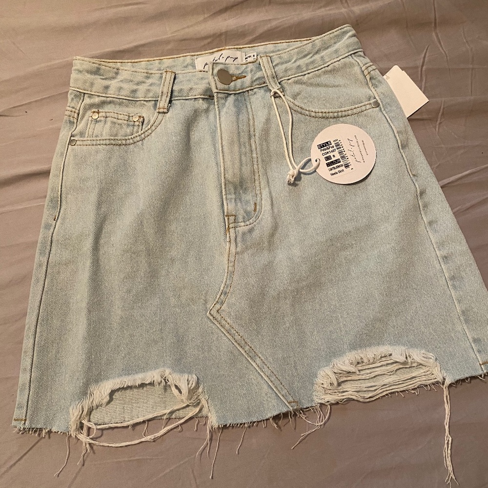 Petal and Pup skirt size 8